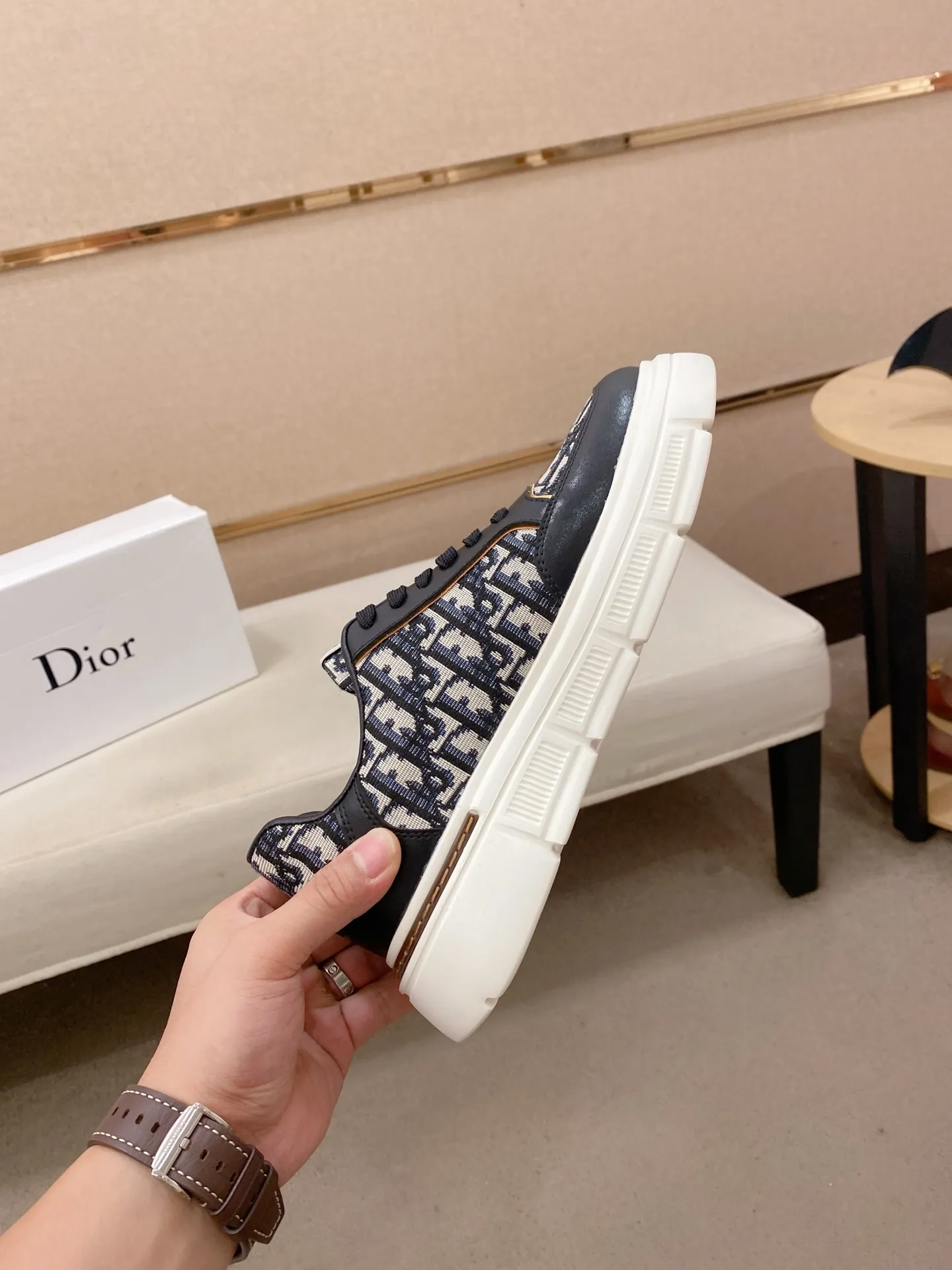 Men's men's shoes 💰 420💰🇮🇹🇮🇹Dior D new model is on sale at the same time, upper 🇮🇹Imported stretch fabric from Italy Fully imported sheepskin lining💪💪, completely 1⃣️ to 1⃣️🇮🇹💪💪, ⚠Sole: Original sole provided by the original factory, exclusive movable molded sole super comfortable, ⚠Original factory follow-up, 🔍🔍high quality, you can come in and out at will, welcome to compare⚠. Code number:38-44